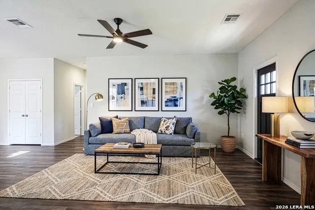 261 ELK AVE San Marcos, TX 78666