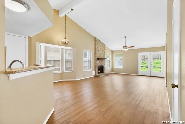8007 Forest Crossing Live Oak, TX 78233