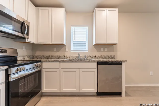 8807 OSPREY TRL San Antonio, TX 78222
