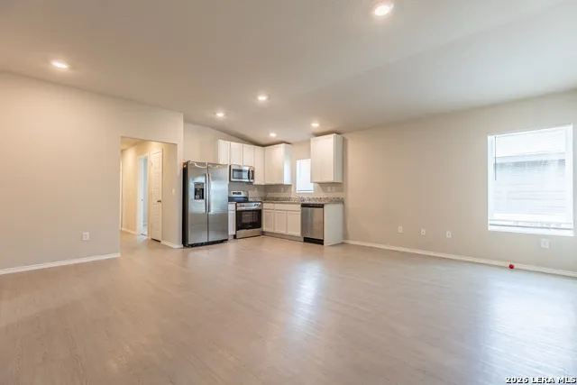 8807 OSPREY TRL San Antonio, TX 78222