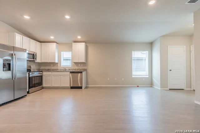 8807 OSPREY TRL San Antonio, TX 78222
