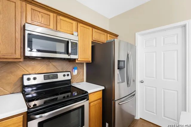 157 CARMEL DR Cibolo, TX 78108