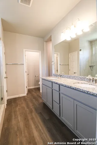 3713 Tripps Seguin, TX 78155