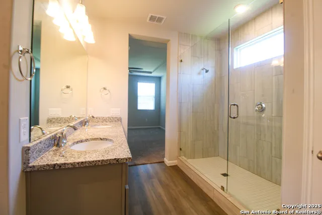 3713 Tripps Seguin, TX 78155