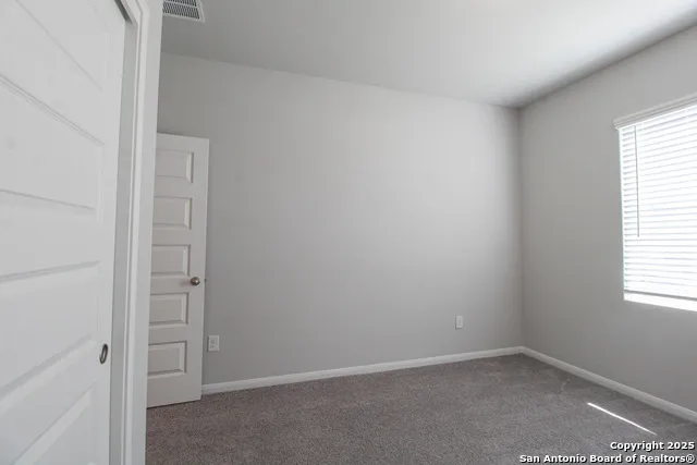 3713 Tripps Seguin, TX 78155