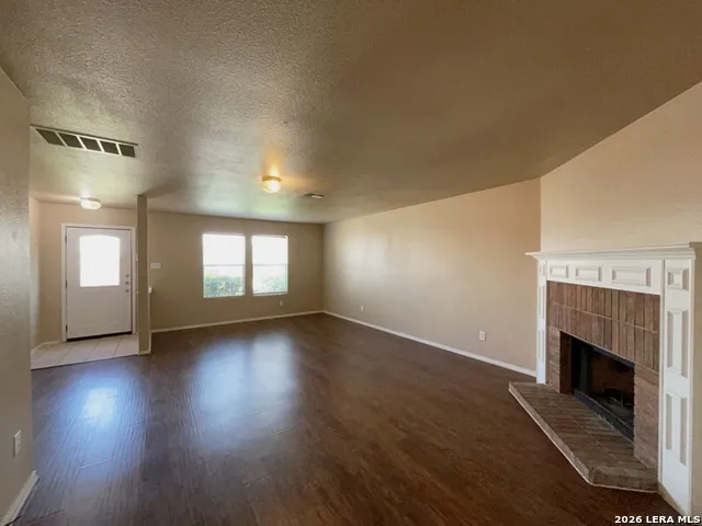 101 Willow Hill Cibolo, TX 78108