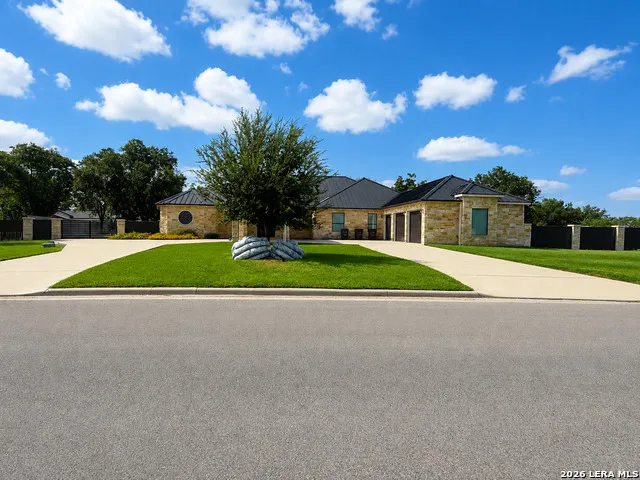 63 Eagle Nest Eagle Pass, TX 78852
