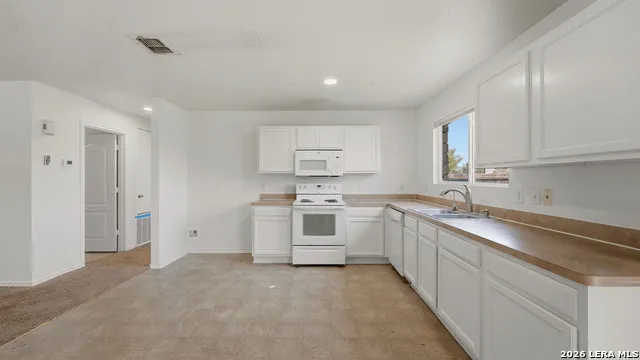 3248 NORTHWEST BLVD New Braunfels, TX 78130