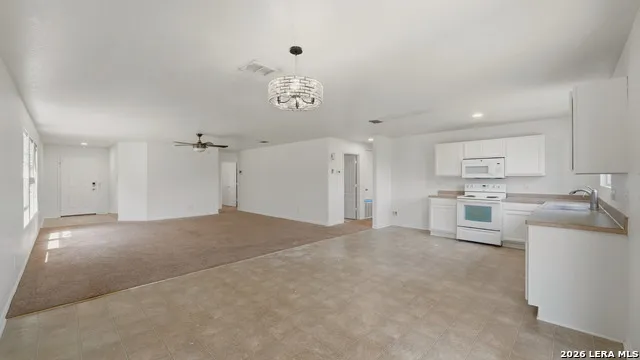 3248 NORTHWEST BLVD New Braunfels, TX 78130