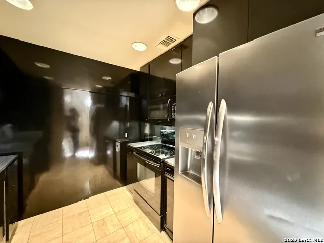 1020 Navarro San Antonio, TX 78205
