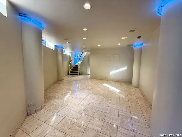 1020 Navarro San Antonio, TX 78205