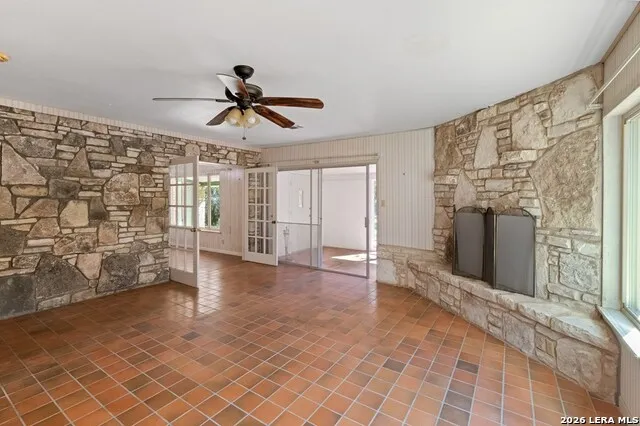 6268 Highway 27 Kerrville, TX 78028