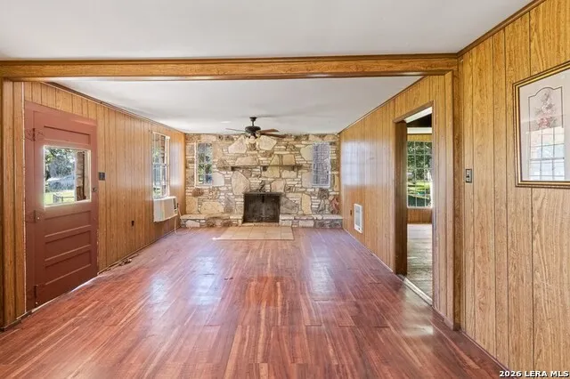 6268 Highway 27 Kerrville, TX 78028