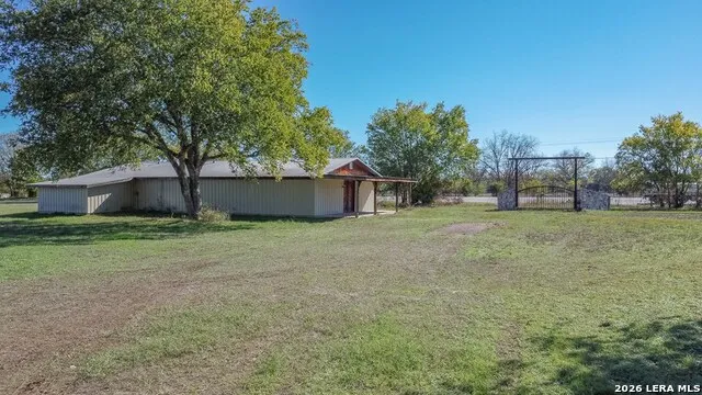 6268 Highway 27 Kerrville, TX 78028