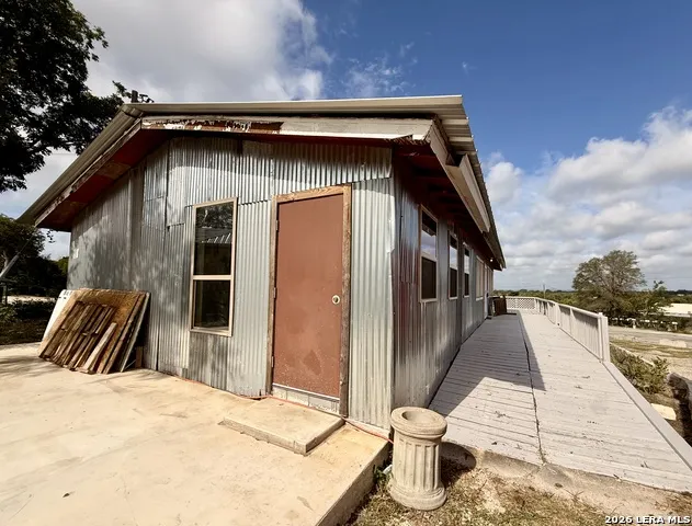 9702 State Highway 16 Pipe Creek, TX 78063