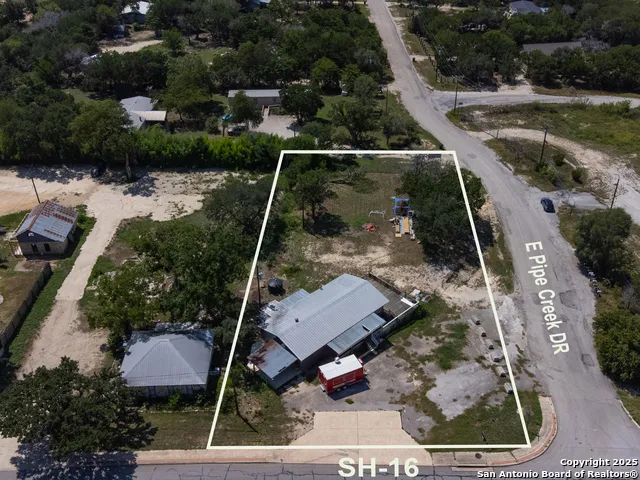 9702 State Highway 16 Pipe Creek, TX 78063