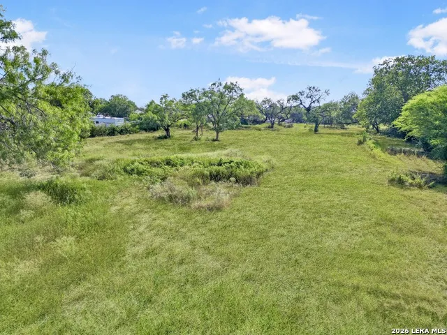 4347 COMMERCIAL AVE San Antonio, TX 78221