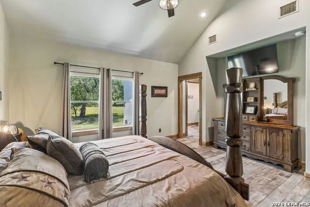 70 Richter Rd Boerne, TX 78006