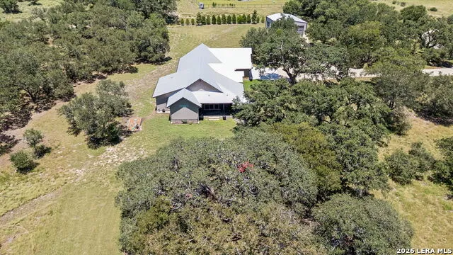70 Richter Rd Boerne, TX 78006