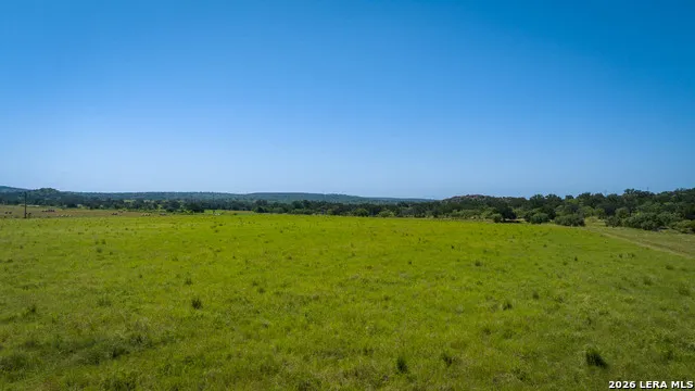 9978 hay spring Fredonia, TX 76842