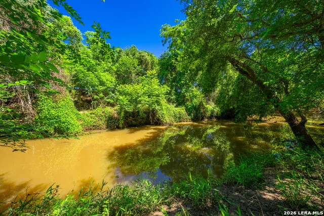 3355 Jim Brite Rd Pleasanton, TX 78064