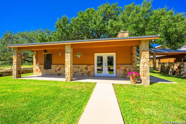 3355 Jim Brite Rd Pleasanton, TX 78064
