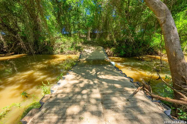 3355 Jim Brite Rd Pleasanton, TX 78064