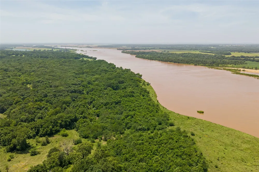 2 W Fern Mountain Road Muskogee, OK 74401