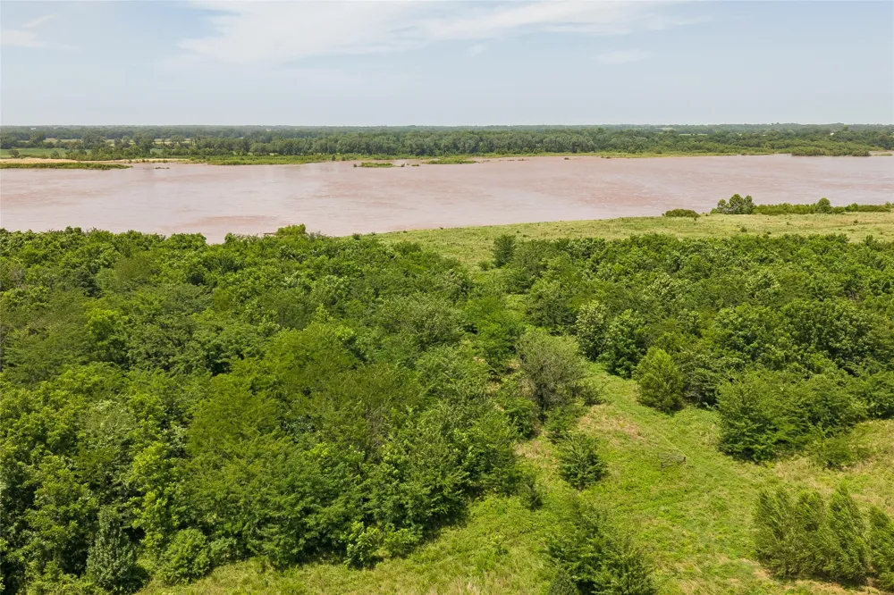 2 W Fern Mountain Road Muskogee, OK 74401