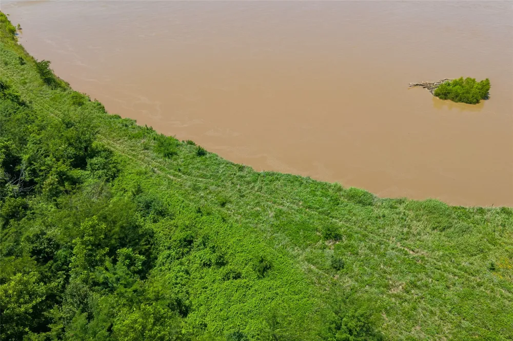 2 W Fern Mountain Road Muskogee, OK 74401