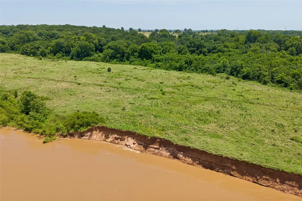 2 W Fern Mountain Road Muskogee, OK 74401