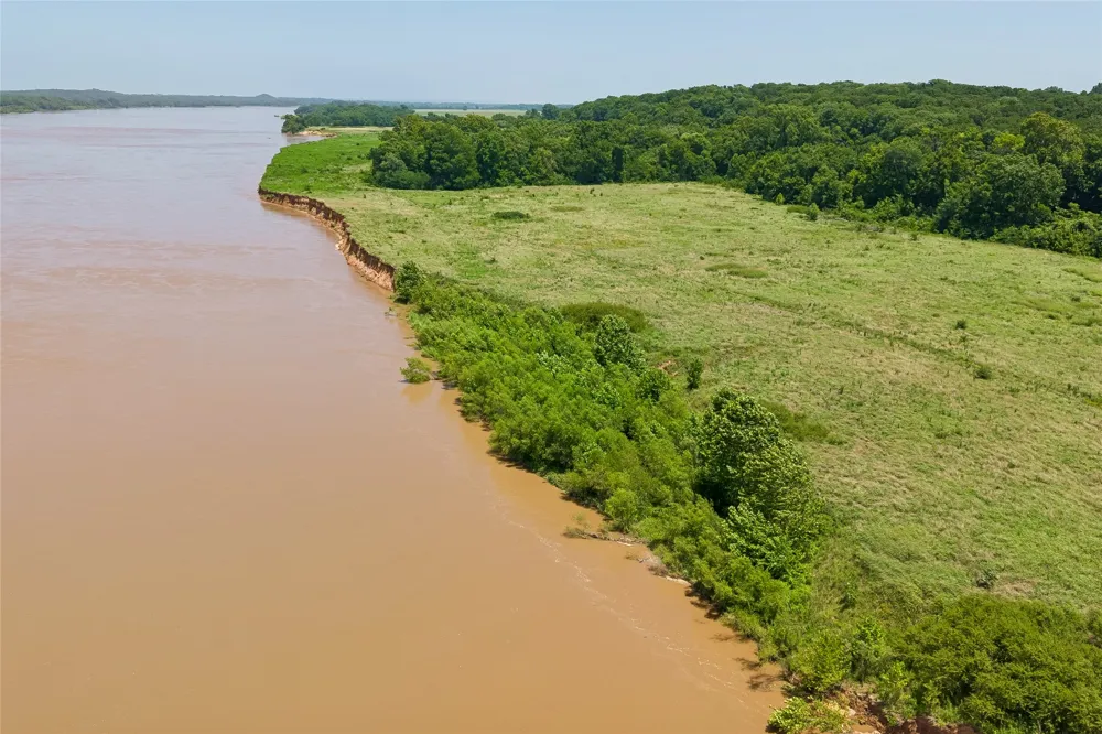 2 W Fern Mountain Road Muskogee, OK 74401
