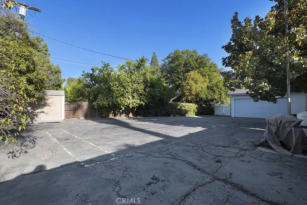 19309 Itasca Northridge, CA 91324