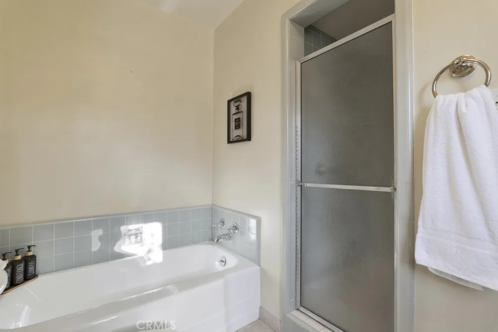 19309 Itasca Northridge, CA 91324