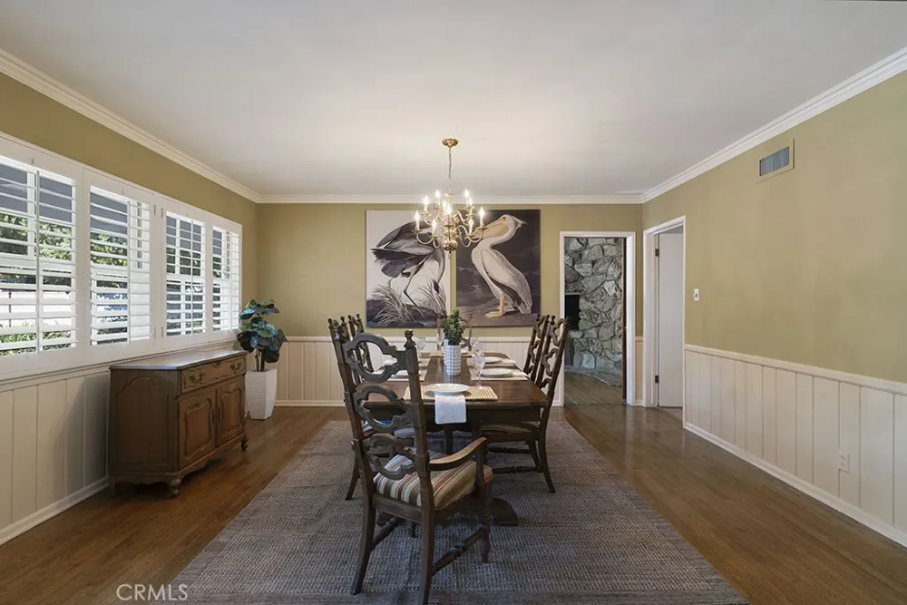 19309 Itasca Northridge, CA 91324