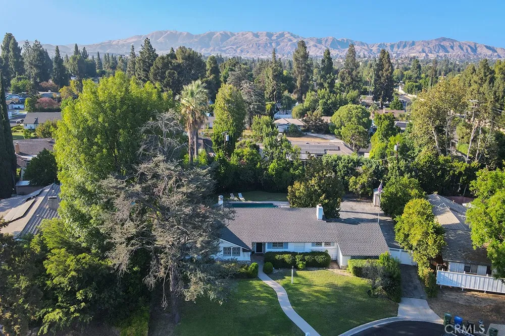 19309 Itasca Northridge, CA 91324