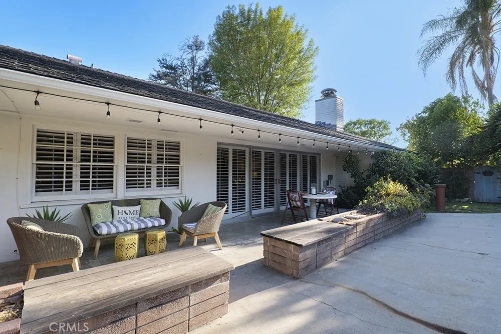 19309 Itasca Northridge, CA 91324