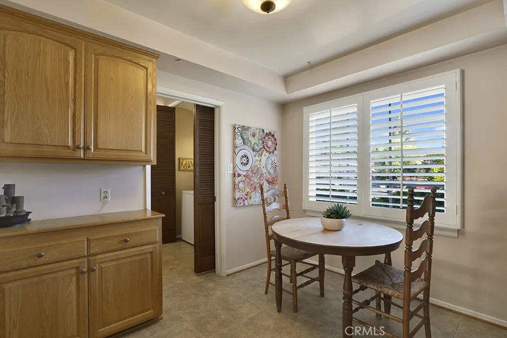 19309 Itasca Northridge, CA 91324