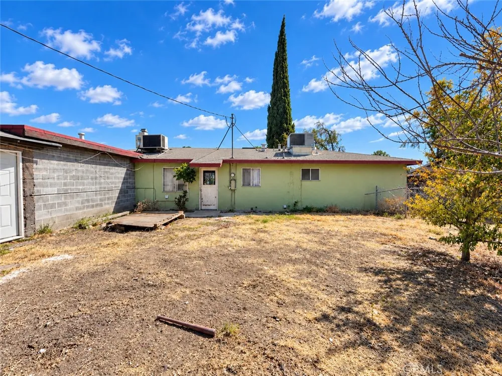 180 E Warner Avenue Fresno, CA 93710