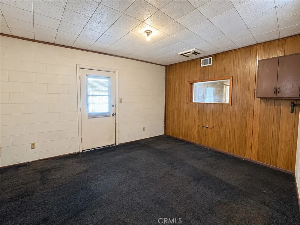 180 E Warner Avenue Fresno, CA 93710