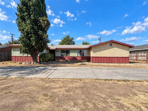 180 E Warner Avenue