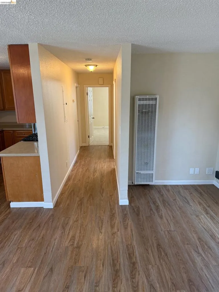 2111 100Th Ave Oakland, CA 94603