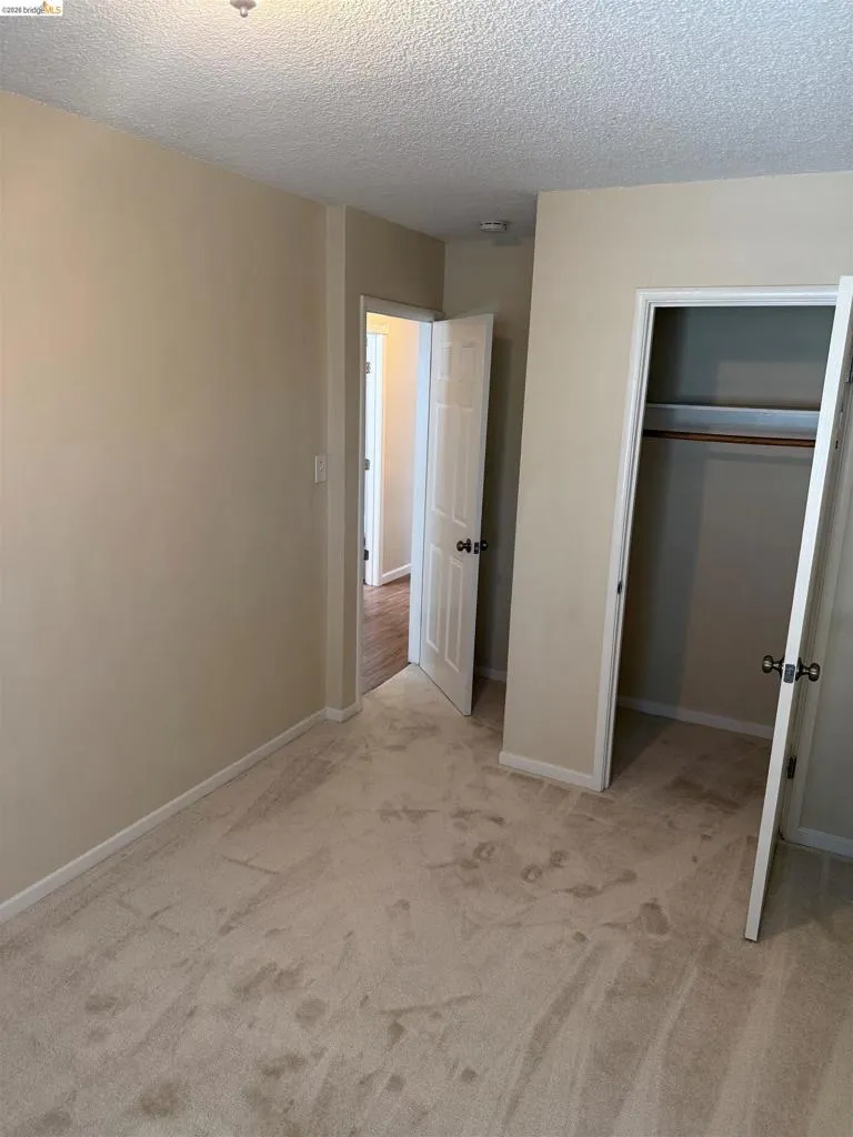 2111 100Th Ave Oakland, CA 94603