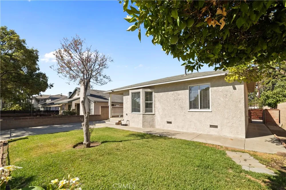 157 Alameda Avenue Azusa, CA 91702