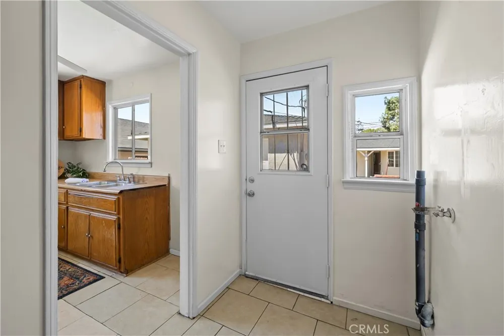 157 Alameda Avenue Azusa, CA 91702
