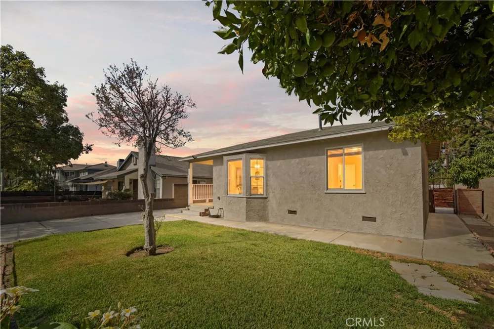 157 Alameda Avenue Azusa, CA 91702