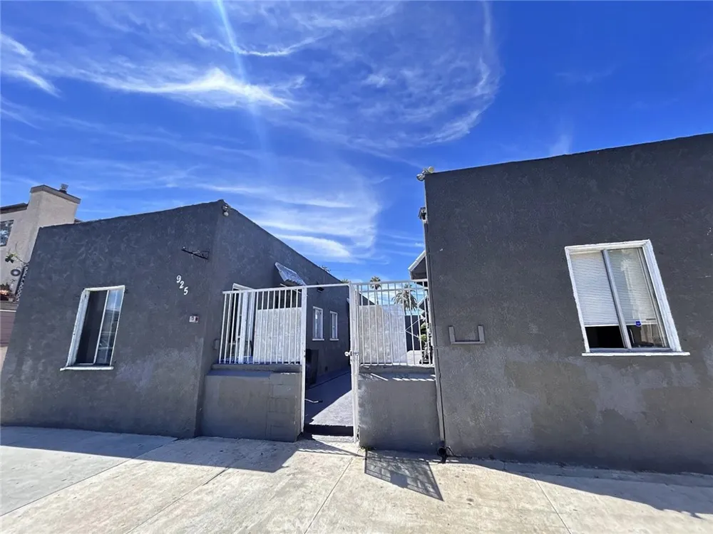 925 Washington Long Beach, CA 90813
