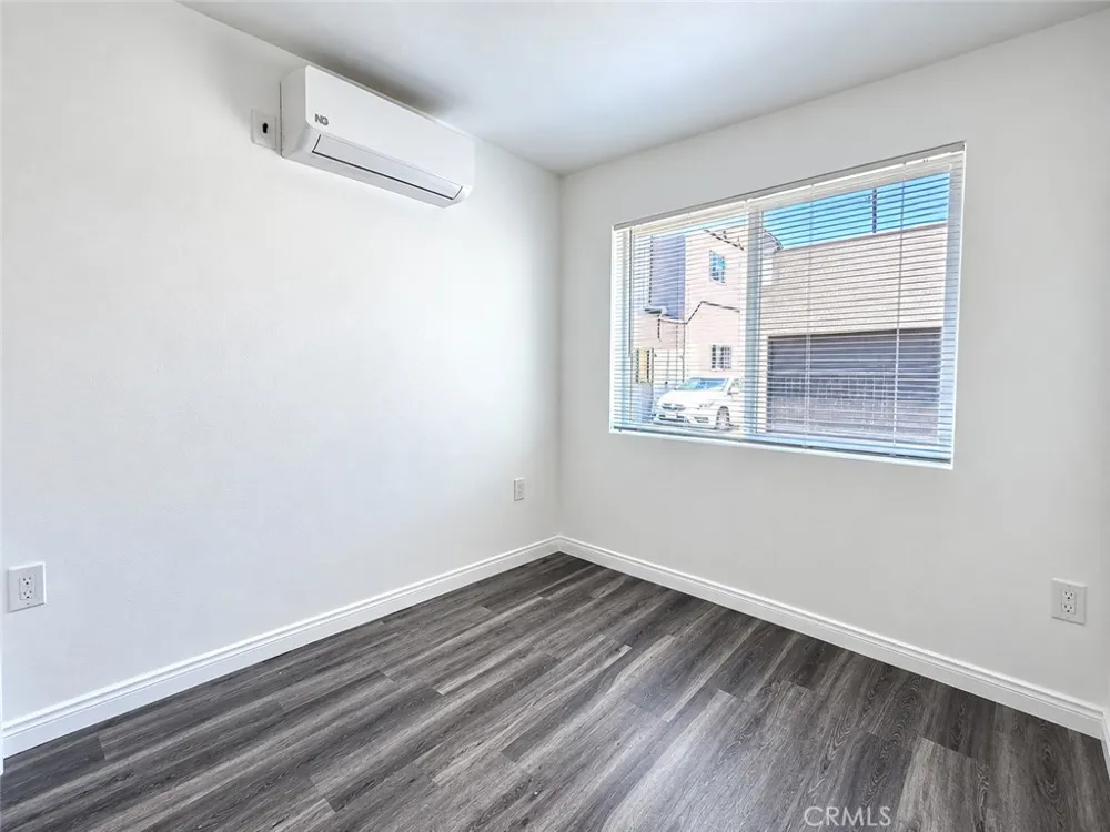 925 Washington Long Beach, CA 90813
