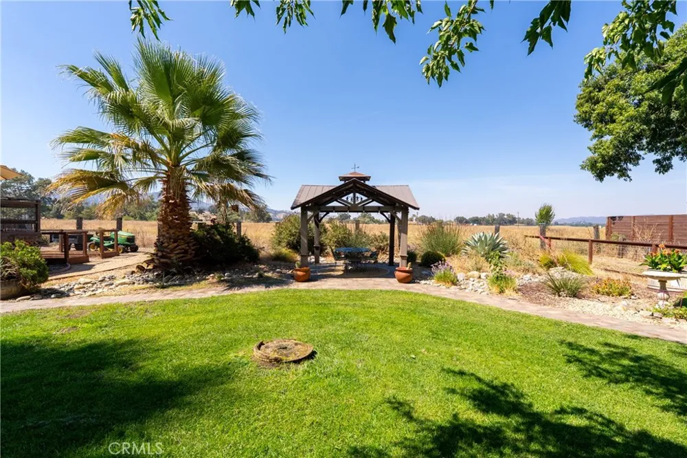 22460 F Street Santa Margarita, CA 93453