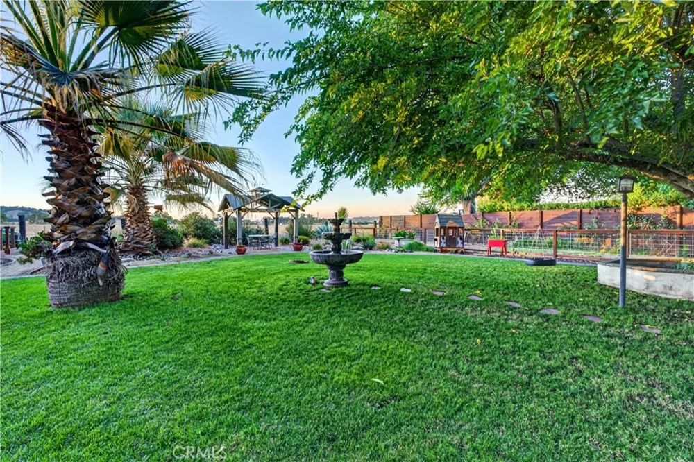 22460 F Street Santa Margarita, CA 93453